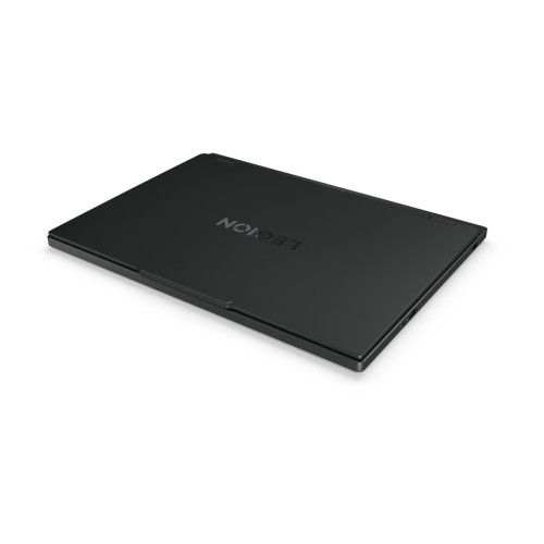 Геймърски лаптоп Lenovo Legion 5 83F0008WBM - Core Ultra 7, 15.1 инча, 32GB, 1TB, RTX5070 детайлна снимка 4